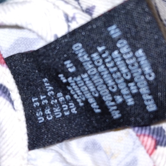 Gap dress flower pattern 3/4 sleeves size 3T and Disney dress nature pattern 3T - Picture 5 of 17